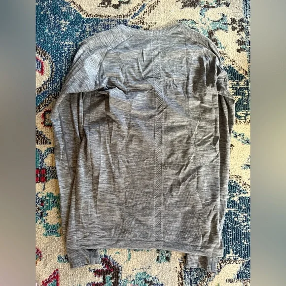 Lululemon Swiftly Tech Long Sleeve - Picture 4 of 5
